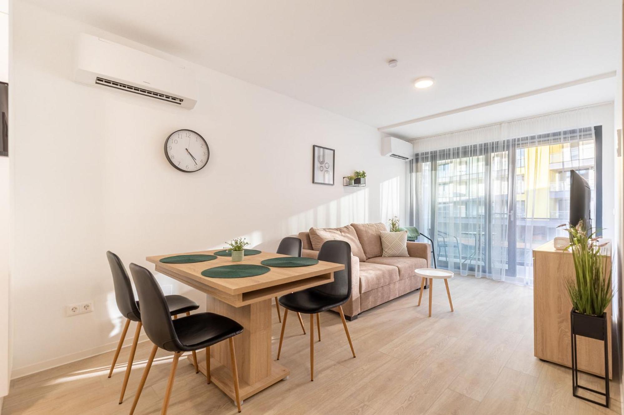 Casa Romana Apartmanok Siofok By Bltn Exterior photo