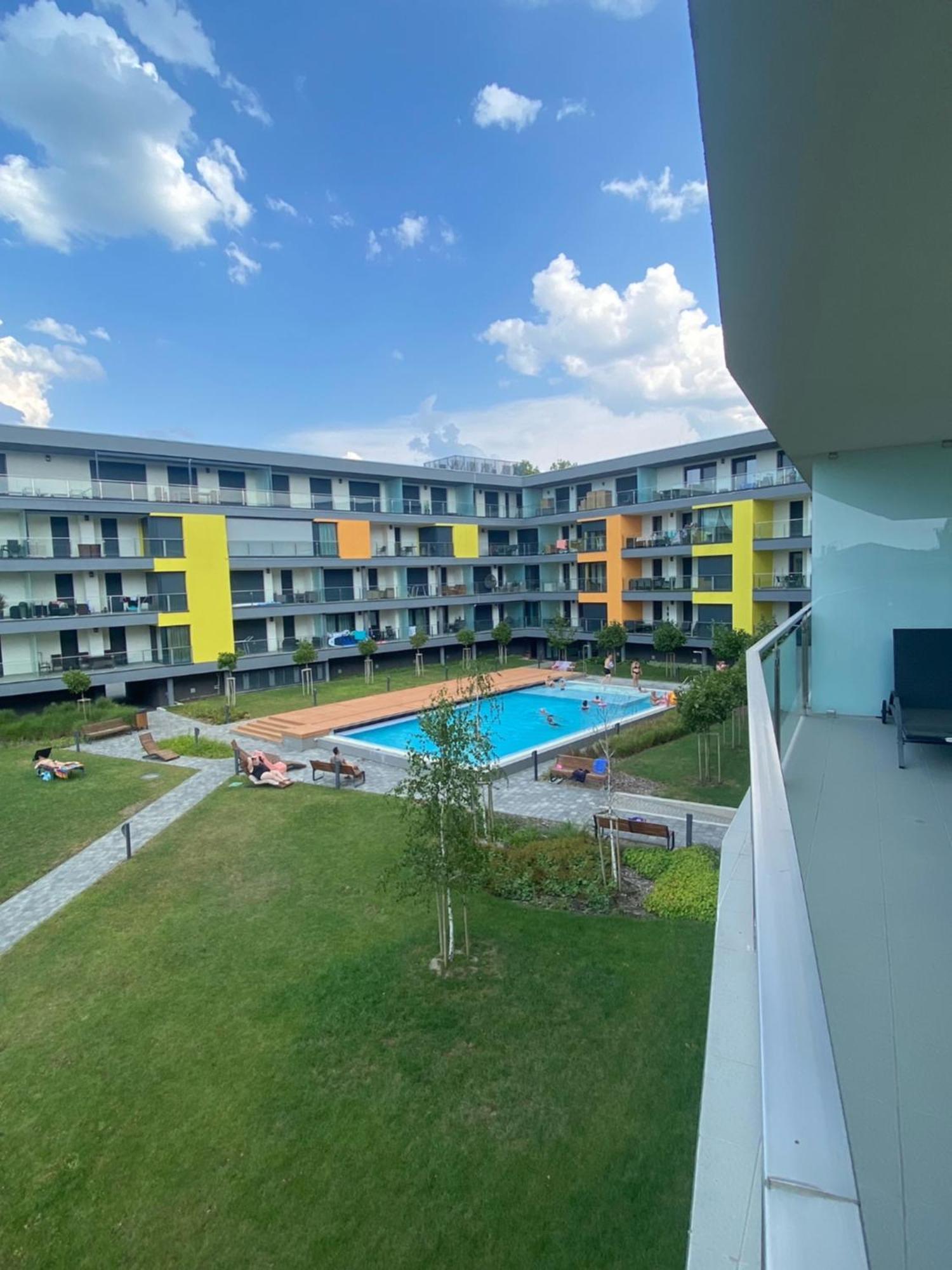 Casa Romana Apartmanok Siofok By Bltn Exterior photo